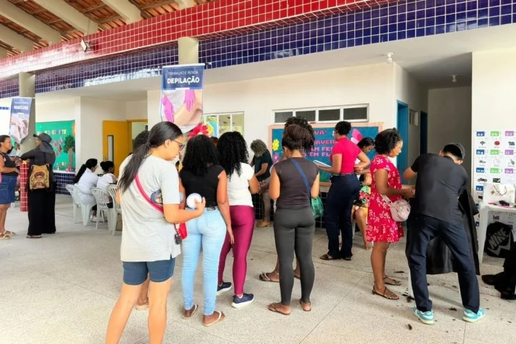 ‘Sepol no Seu Bairro’ realiza mais de 340 atendimentos e leva serviços gratuitos aos moradores da Fazendinha, em Araruama