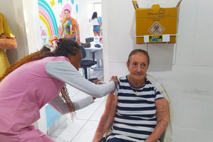 Vacina Pneumo 20 para pessoas com 85 anos ou mais registra baixa procura em Campos