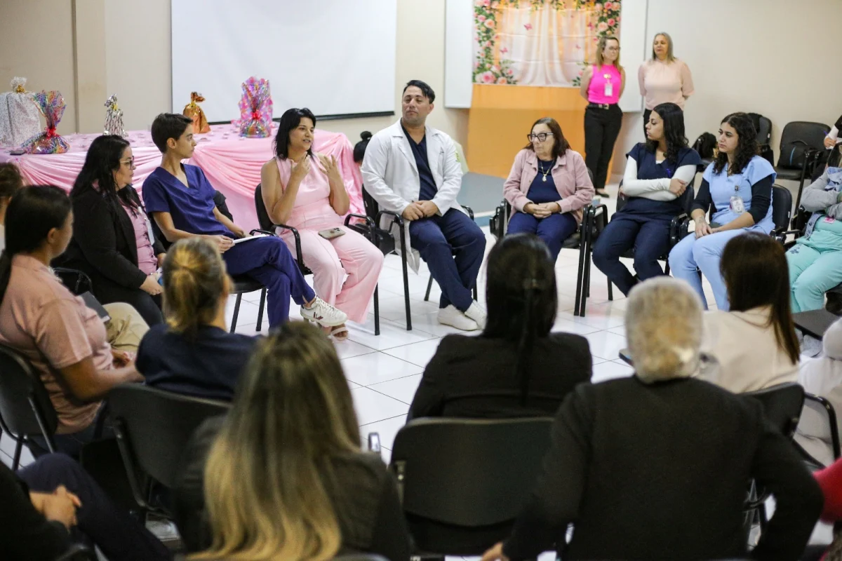 Volta Redonda: Hospital Munir Rafful, no Retiro, promove atividade pelo Outubro Rosa para funcionárias